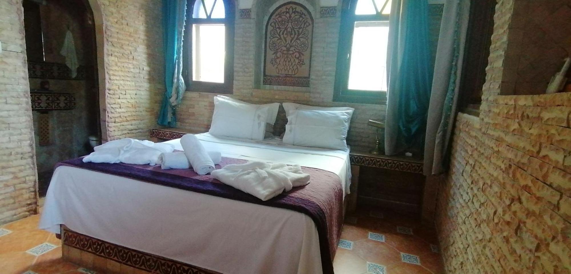 Hotel Pasta Plaza Asilah Habitación foto